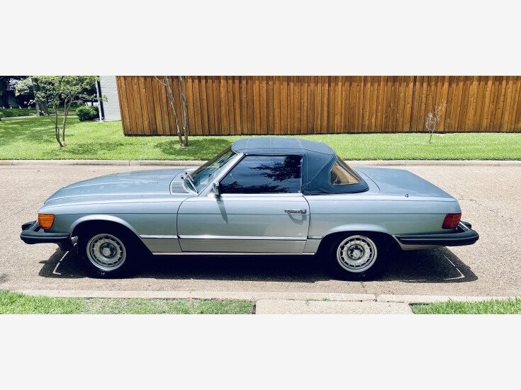 Thumbnail Photo undefined for 1983 Mercedes-Benz 380SL